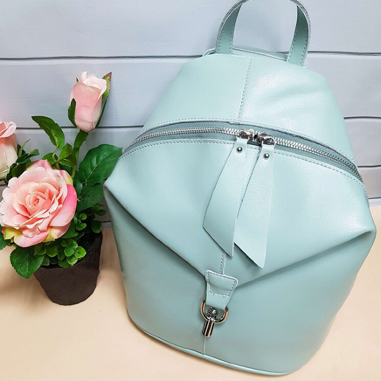 Плюсы дизайнерских женских сумок и рюкзаков