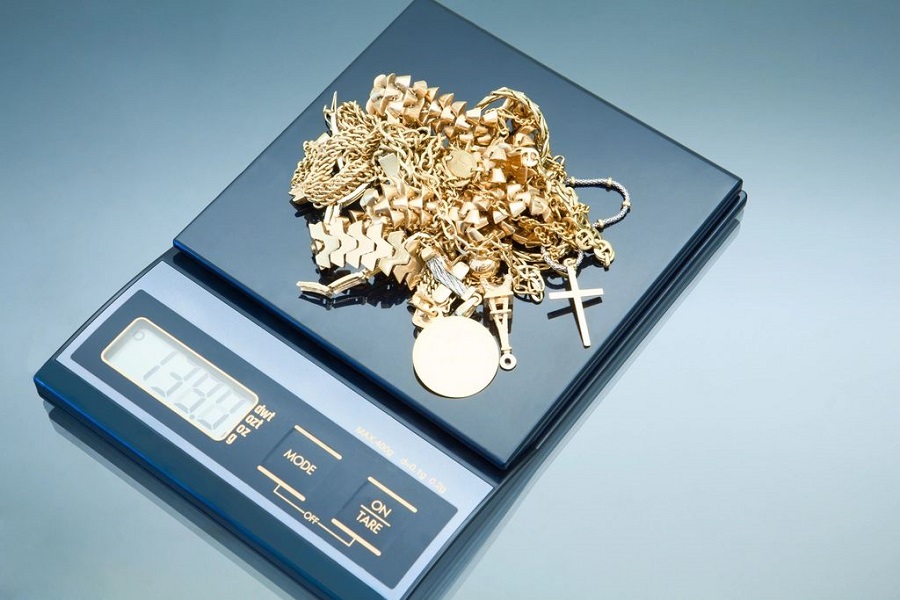 От чего зависит цена на золото