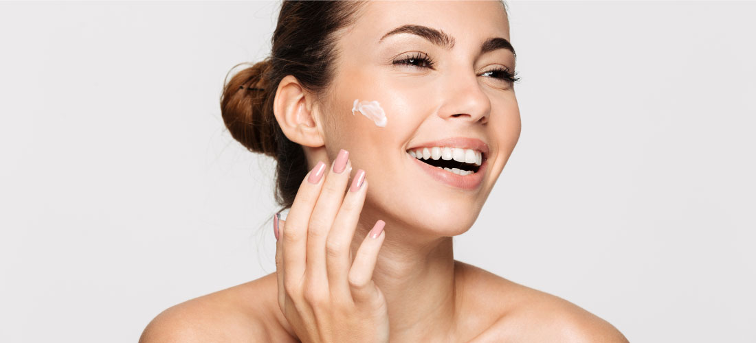 Как нужно подбирать крем для ухода за лицом