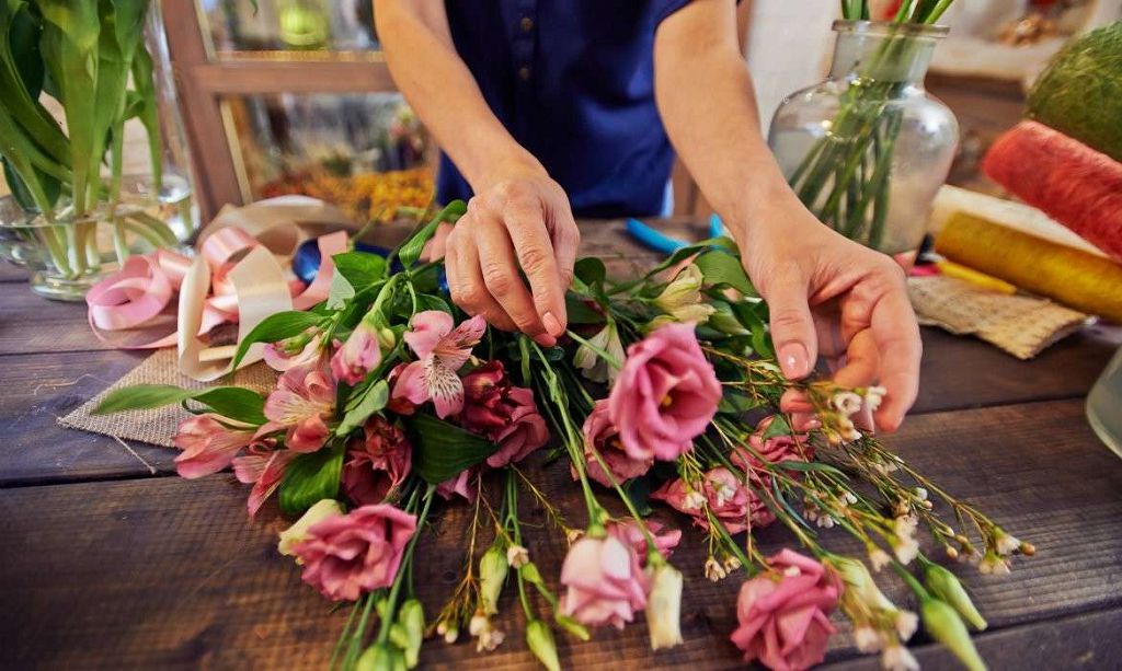 Цветочные шедевры: виды букетов и искусство их составления