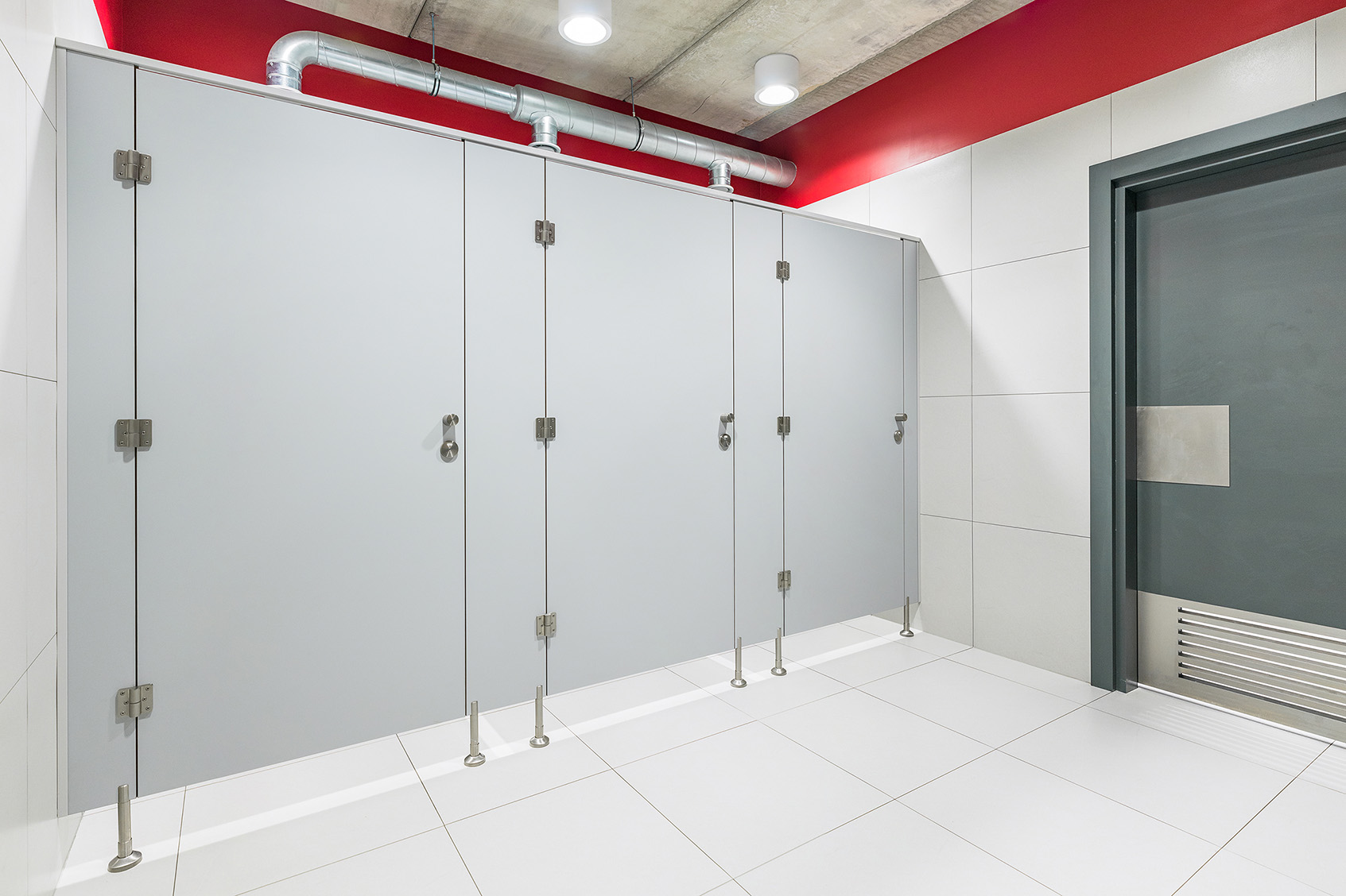 Важность санитарных перегородок