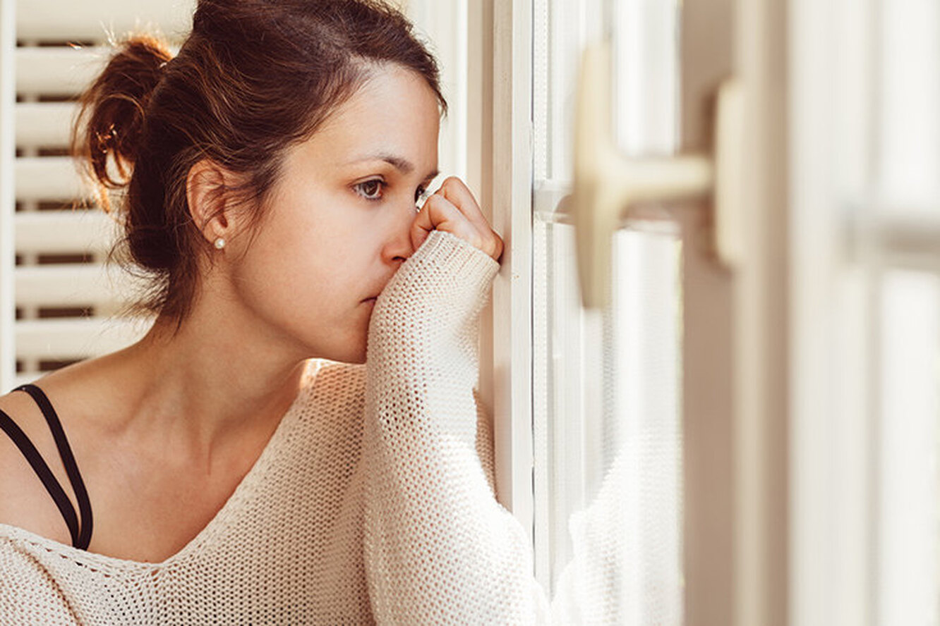 Почему у женщин бывают зеленые выделения