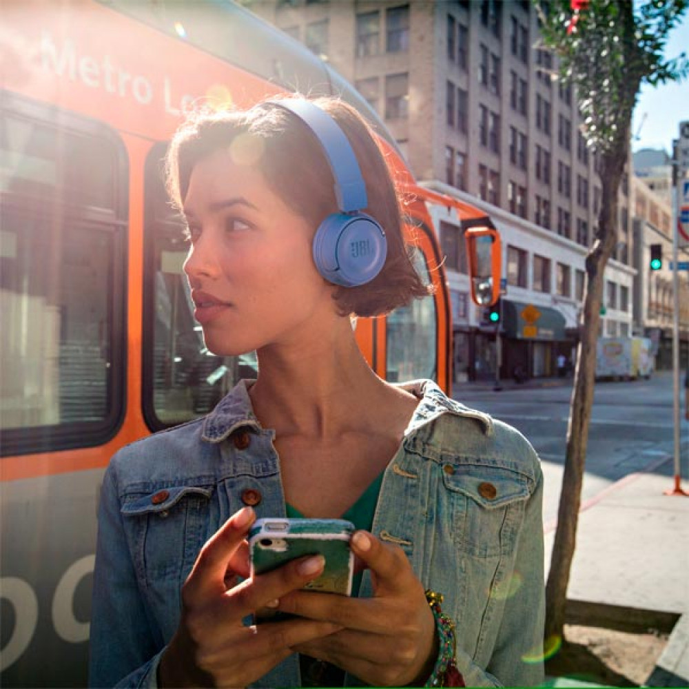 Топ 10 Накладных Наушников для Прослушивания Музыки в 2023 году