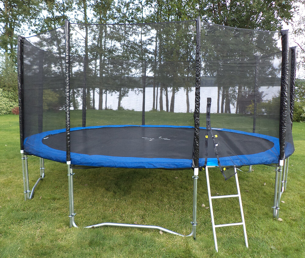 Прыжки и веселье: Всё, что вы хотели знать о батутах