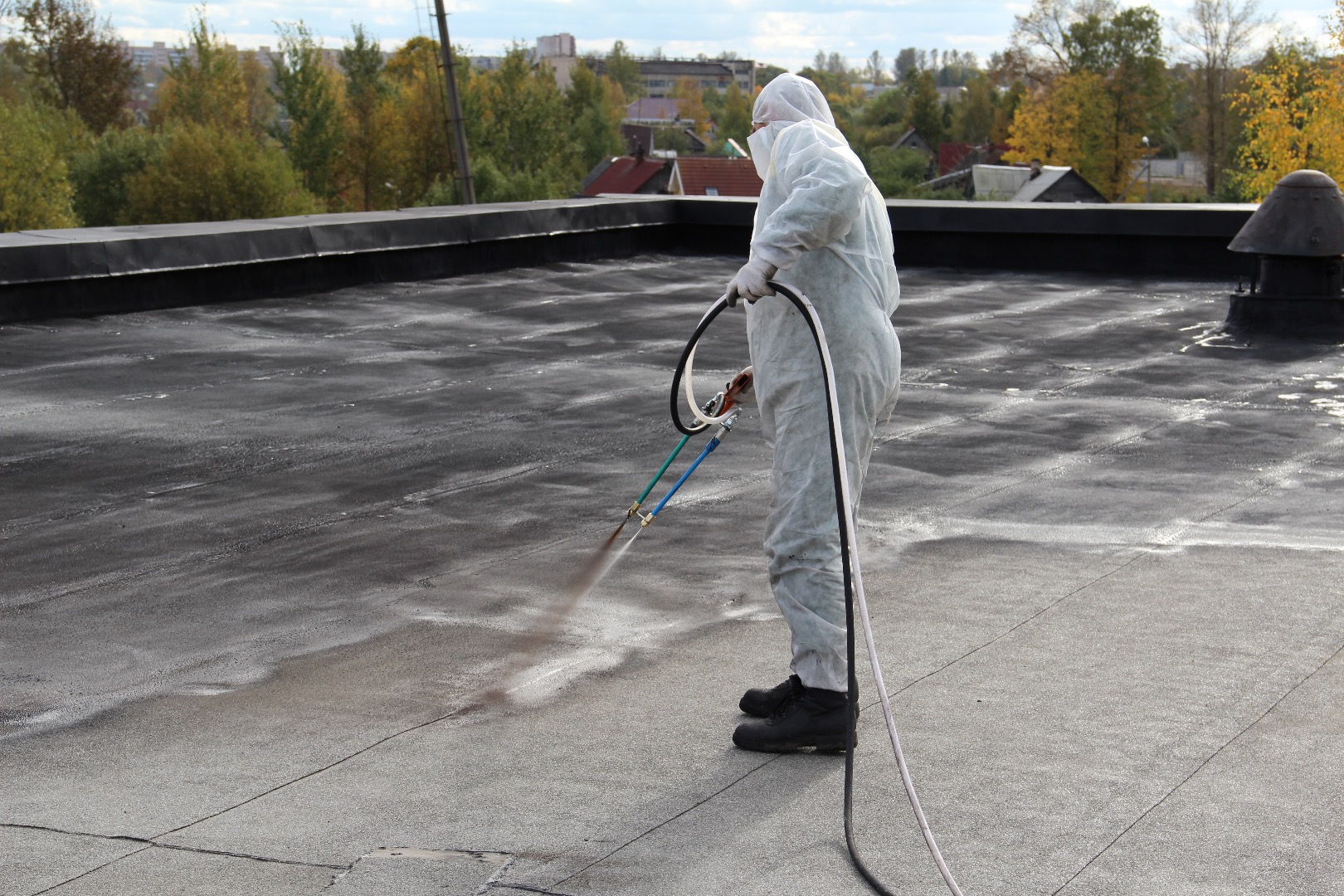 Гидроизоляция жидкой резиной: Надежная защита от влаги