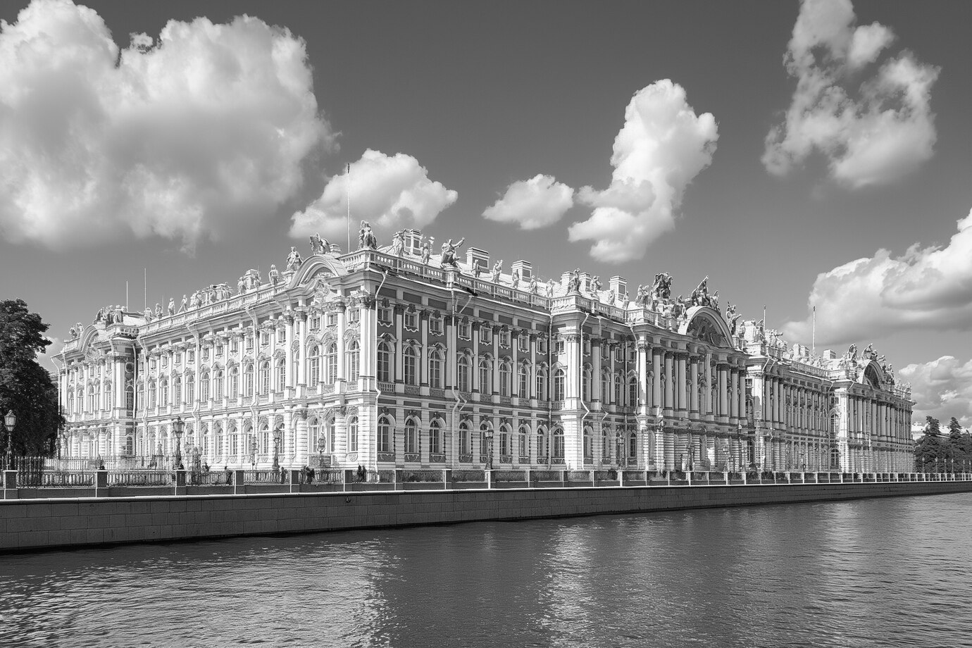 Свобода передвижения: аренда транспорта в Санкт-Петербурге без лишних хлопот