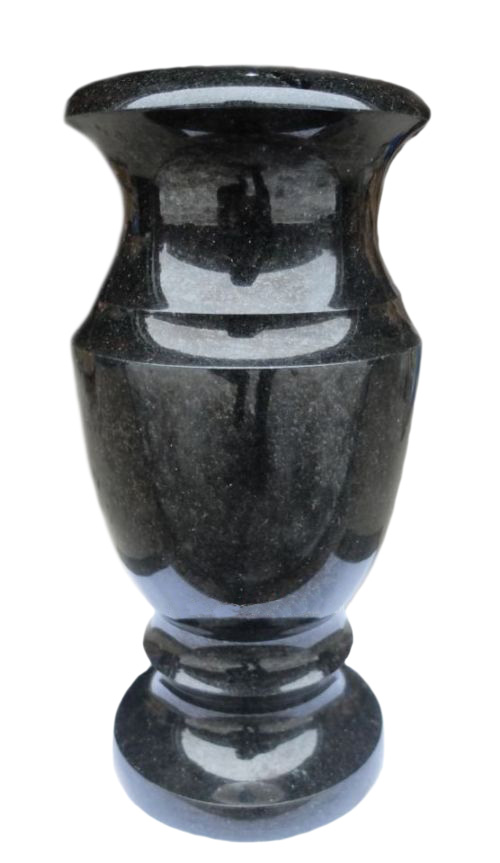 Каменные вазы для памятников: когда они уместны и зачем они вообще нужны?