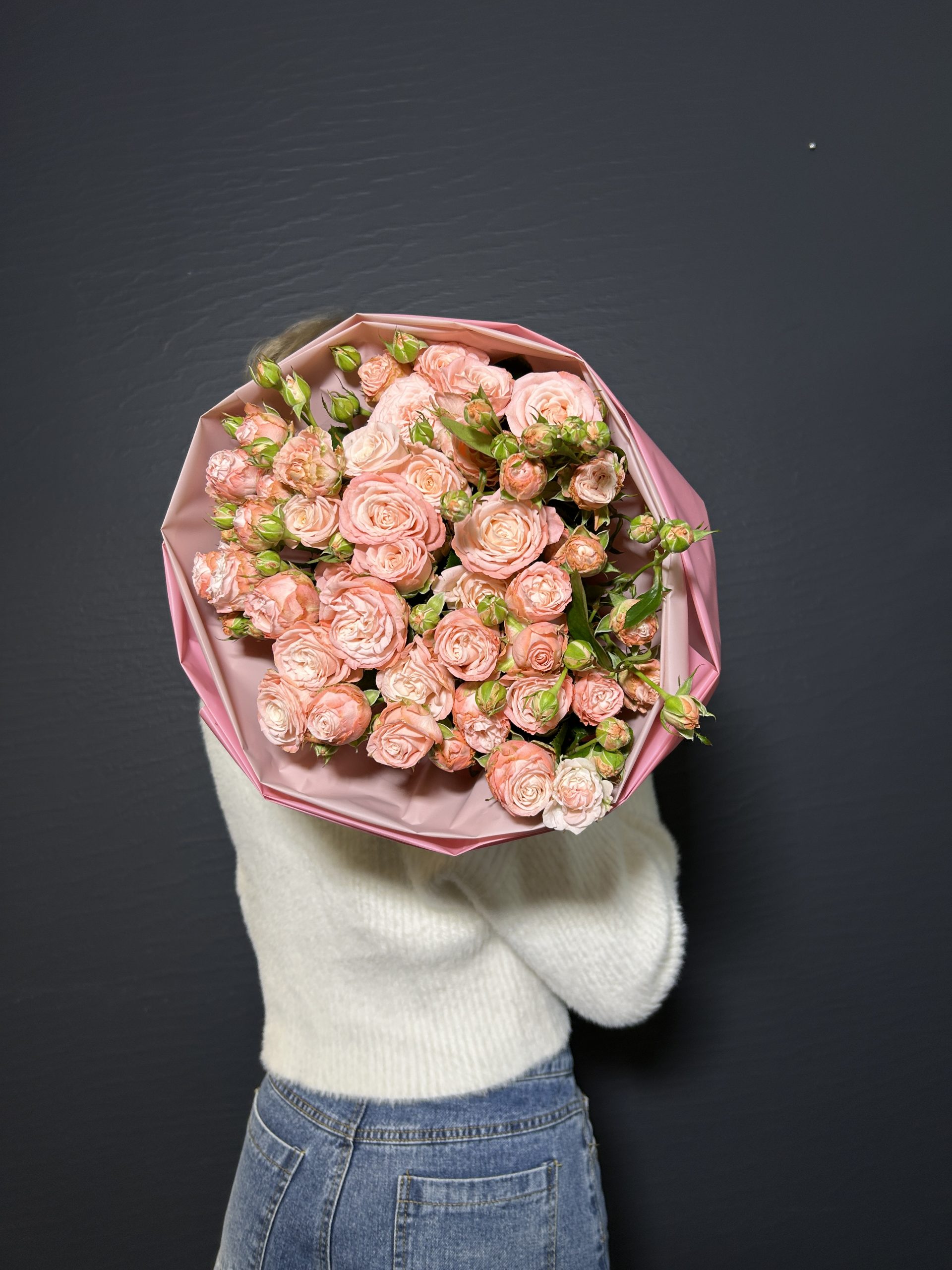 Доставка цветов по Екатеринбургу: просто, быстро и с душой