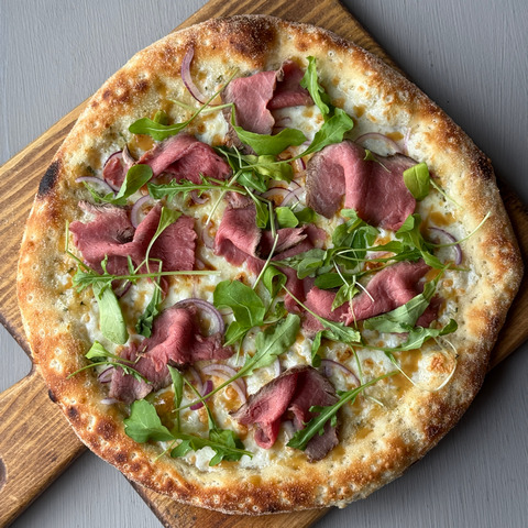 Заказать пиццу в Новосибирске с доставкой: актуальные цены, форматы и советы по выбору