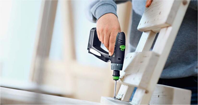 Сборка мебели: почему стоит доверить работу профессионалам