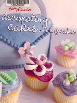 Decorating Cakes and Cupcakes