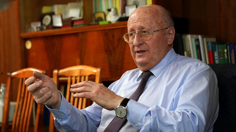 Гинцбург: Вакцинация подростков от COVID может начаться в декабре