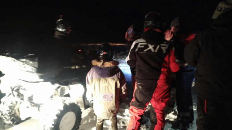 Группа туристов с детьми застряла в снежной ловушке в Башкирии