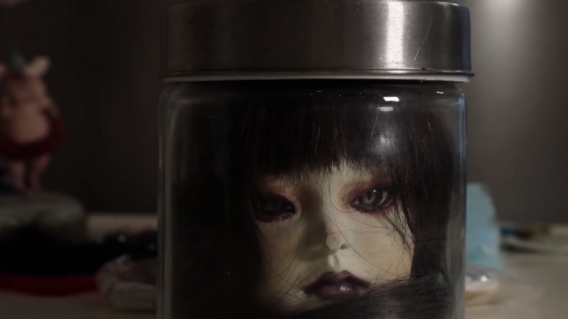 Настоящий Чаки и куклы в гробах: зачем покупают жуткие игрушки