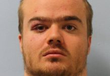 Сбросивший ребенка с балкона галереи маньяк изнасиловал сокамерника