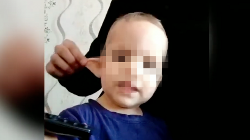 "Сказали, это игра": мама малыша о реакции детдома на его истязания