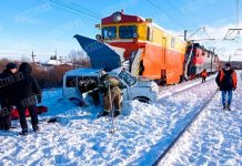 Трое детей погибли в ДТП с поездом и авто на Алтае