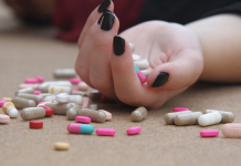 В Москве 15-летняя девочка отравилась противозачаточными таблетками