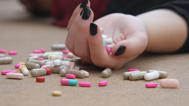 В Москве 15-летняя девочка отравилась противозачаточными таблетками