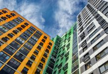 В России предложили вдвое увеличить бюджет на жилье сиротам