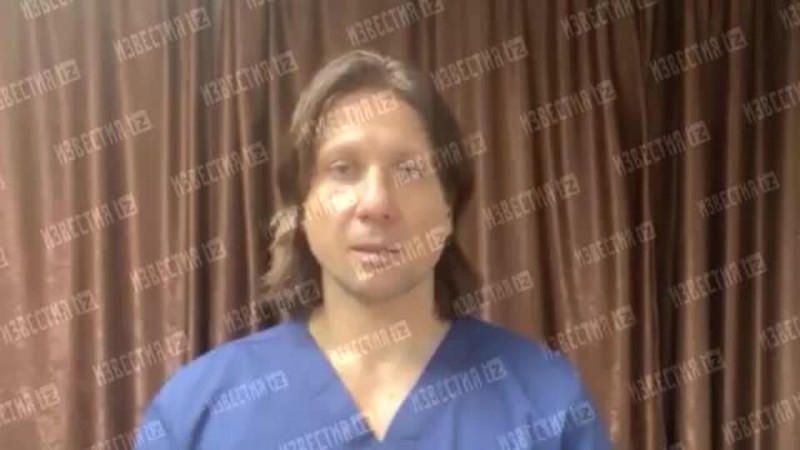 Дети продолжают приходить к горке в Москве, где погиб мальчик