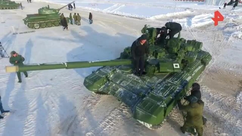 Написавший Путину письмо мальчик смог прокатиться на танке Т-90