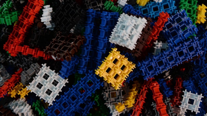 Названы опасные для детей новогодние подарки