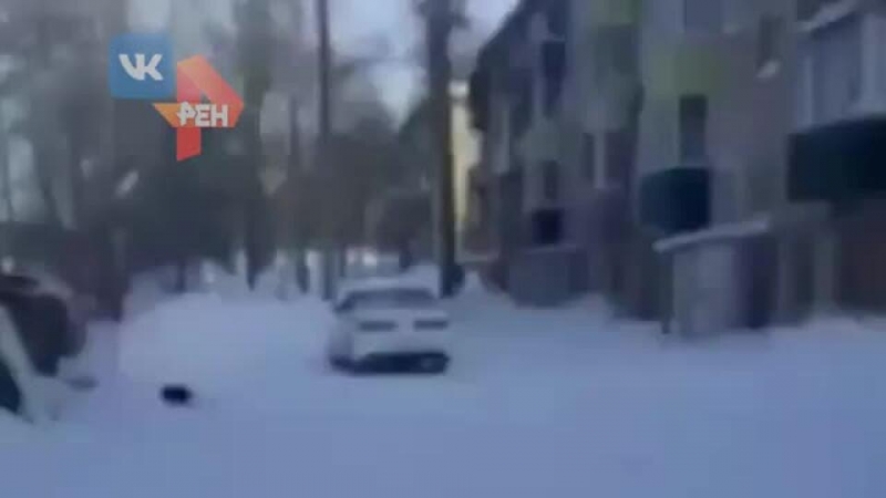 Под Хабаровском водитель скорой спас гулявшего раздетым в –40 малыша