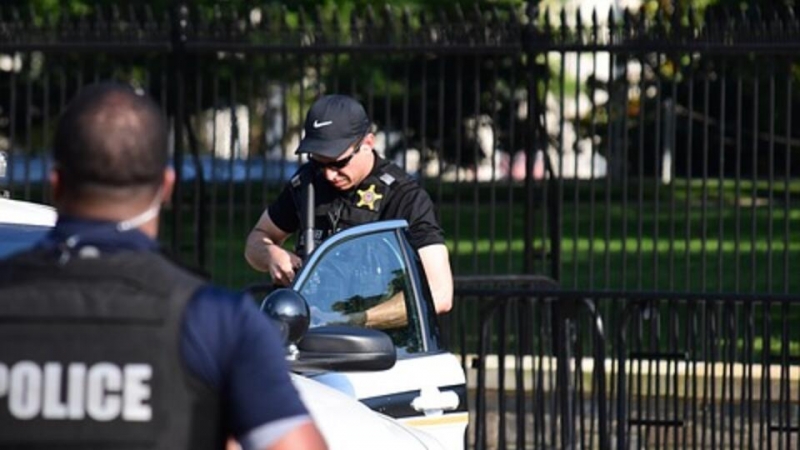 При наезде автомобиля на пешеходов во Флориде погибли двое детей