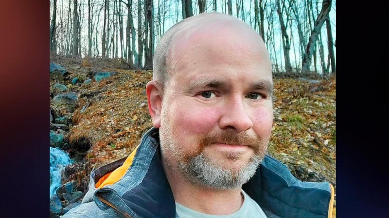 Продюсер-педофил с CNN насиловал детей, которых ему приводили женщины