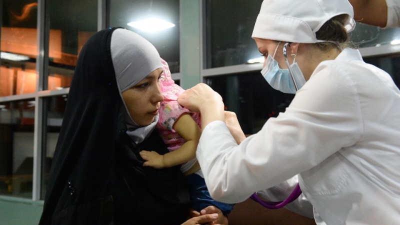 Самолет с девятью российскими детьми из Сирии приземлился в Чкаловском