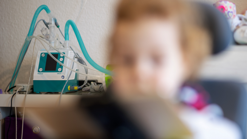В России выделят еще почти 22 млрд для детей с тяжелыми заболеваниями