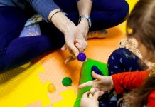 Зачем нужно обращаться к детскому нейропсихологу