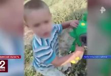 Бабушка пыталась забрать от матери погибшего на Урале мальчика