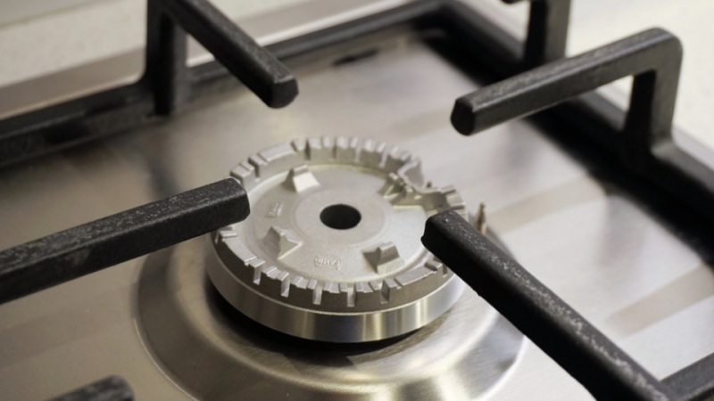 Горе-мать после ссоры с сожителем пыталась отравить ребенка газом