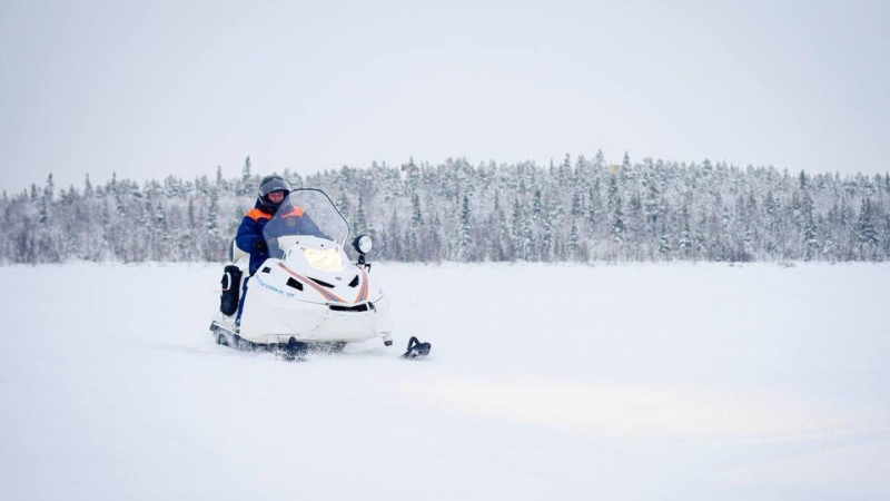 МЧС бросило дополнительные силы на поиски отца и сына под Мурманском