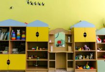 Нянечку из столичного детсада обвинили в избиении малыша