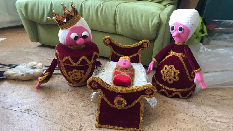 Подросток из Казани создал около сотни кукол для шоу в театре