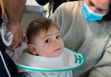 Пожарные спасли застрявшего в сиденье унитаза ребенка