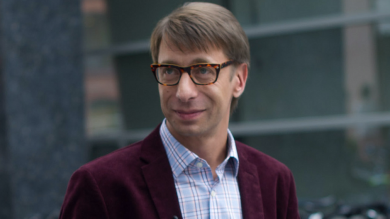 Стало известно о судах телеведущего Зеленского незадолго до его смерти