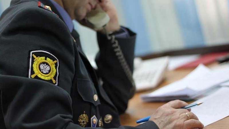 Тела отца и его зарезанного сына найдены в квартире под Кировом