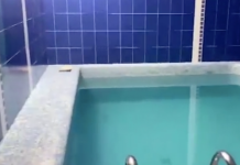 В бассейне отказались от комментариев после отравления детей хлором