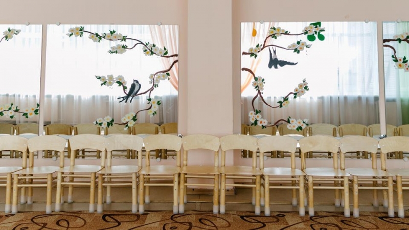 В детском саду в Нефтеюганске отравились 17 детей