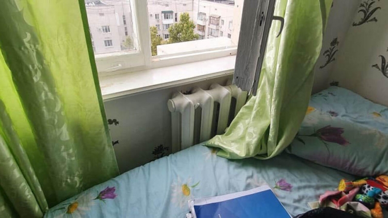 В Крыму арестовали женщину, сбросившую восьмилетнюю дочь с 4-го этажа