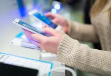 Теперь боюсь за свой айфон купленный в ЭППЛ РУС