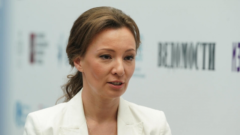 Кузнецова заявила о готовности семей принимать детей-сирот из Донбасса