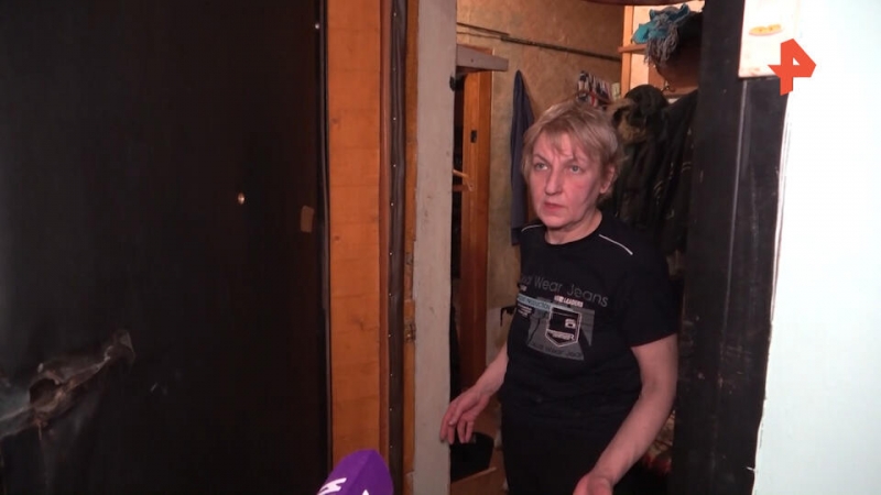 Оставленные без еды и воды малыши жили в "шумной квартире"