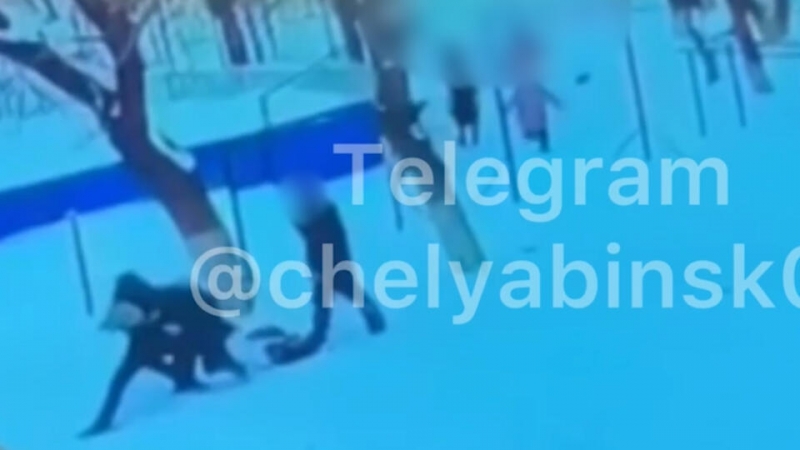 Прыгнули на голову: сверстники избили школьницу до потери сознания