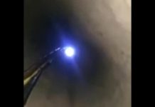 В Афганистане пытаются спасти упавшего в 35-метровый колодец мальчика