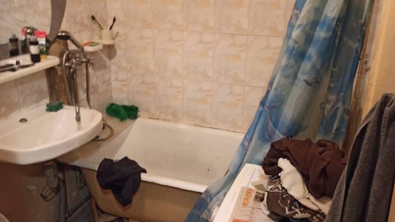 Выброшенный матерью из окна в пакете новорожденный выжил